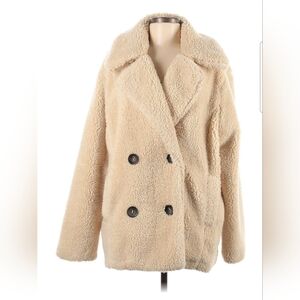 Free People Teddy Coat in Cream. Size Medium. In great condition!
